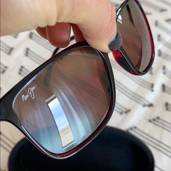 Maui Jim sunglasses - Picture 5 of 6